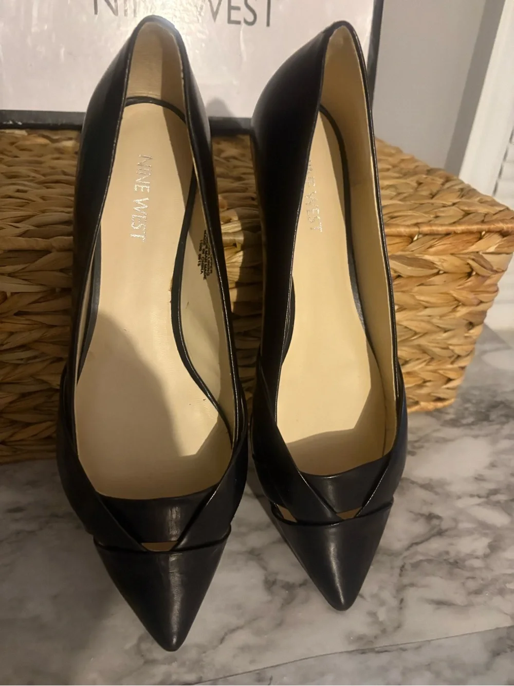 NWT NIB Nine West Women's Black Pointed Flats Sz 8 - Picture 3 of 8